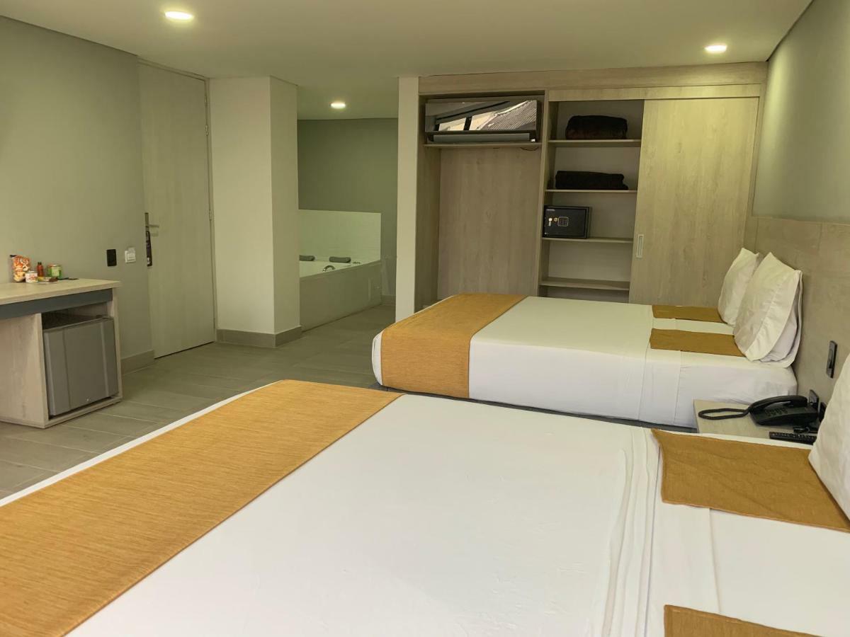 Hotel Loup Medellín Zewnętrze zdjęcie